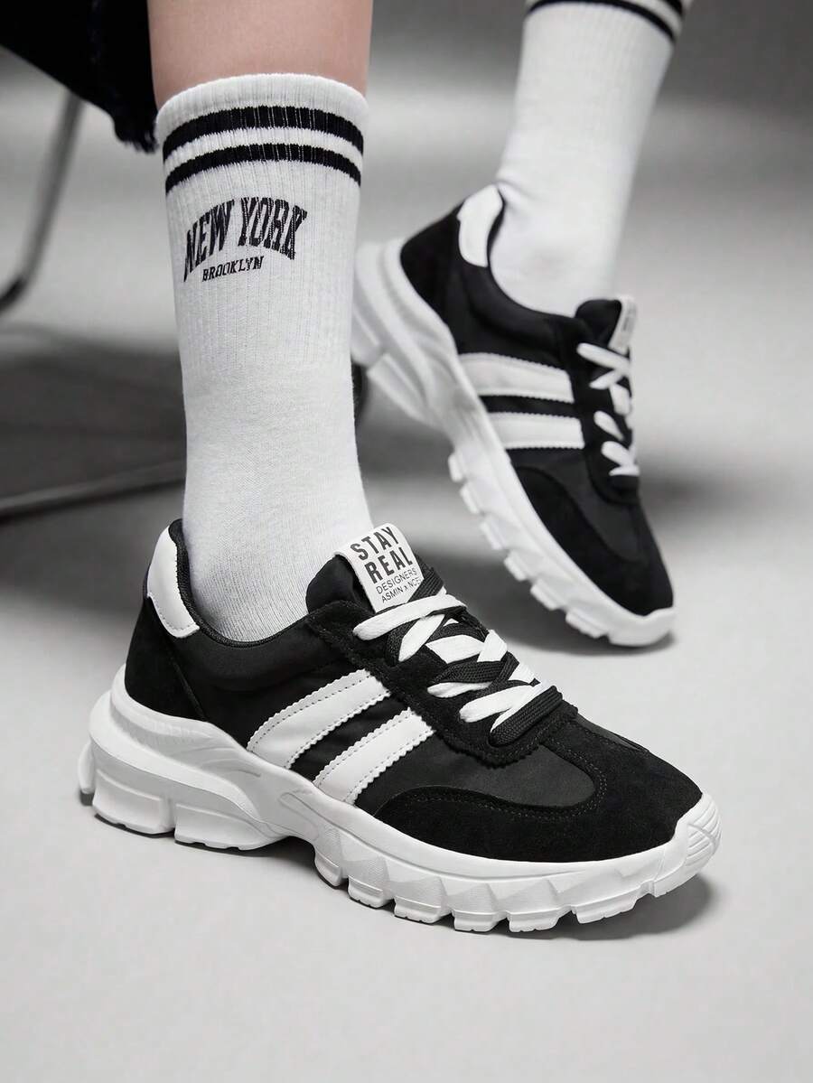 Vate 女士白色网眼绒面革厚底运动鞋，饰有黑色条纹——舒适的户外休闲鞋 - 黑與白 - 查看 1