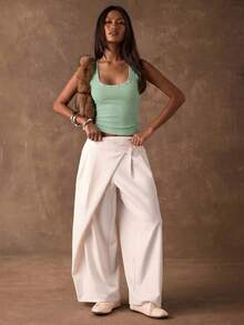 SHEIN BAE Top de tirantes ajustado de unicolor con diseño de tachuelas para mujer - verde menta - Ver 3