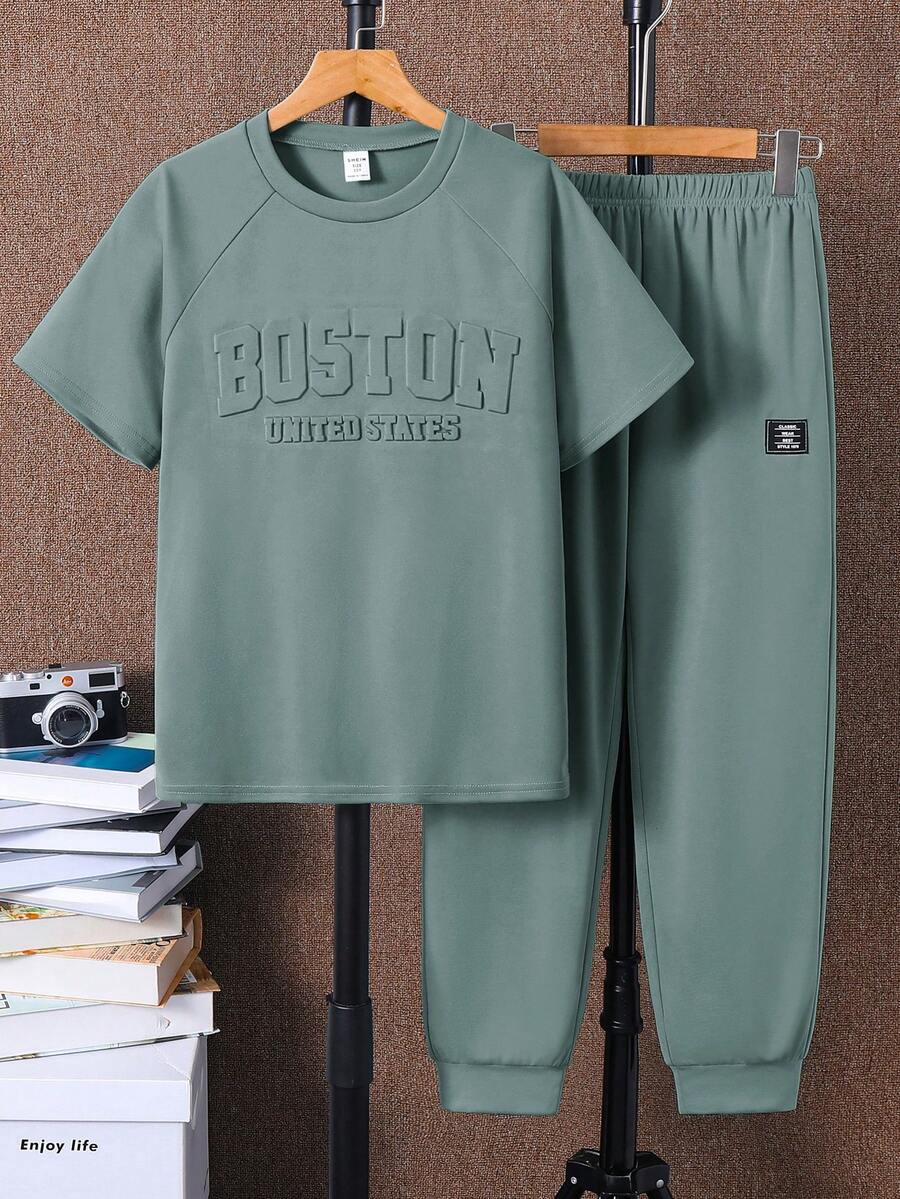 SHEIN Set de 2 piezas de camiseta de cuello redondo con diseño en relieve y pantalones casuales versátiles para niño preadolescente, adecuado para ir al trabajo, la escuela, uso casual diario, deportes, primavera/verano - verde menta - Ver 1