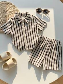 SHEIN Bộ 2 món đồ cho bé trai mùa hè, gồm áo sơ mi ngắn tay kẻ sọc và quần short cạp chun. - Nhiều màu - Xem 3