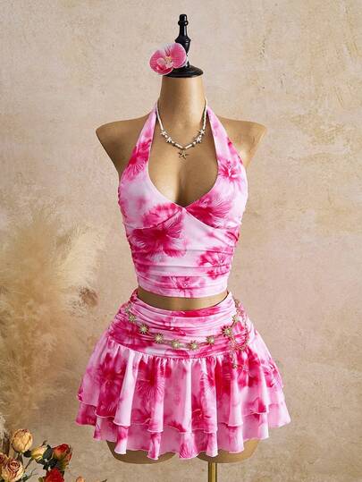 Femesol Conjunto de 2 piezas de camiseta de tirantes con cuello halter con pliegues y estampado floral, y minifalda para vacaciones