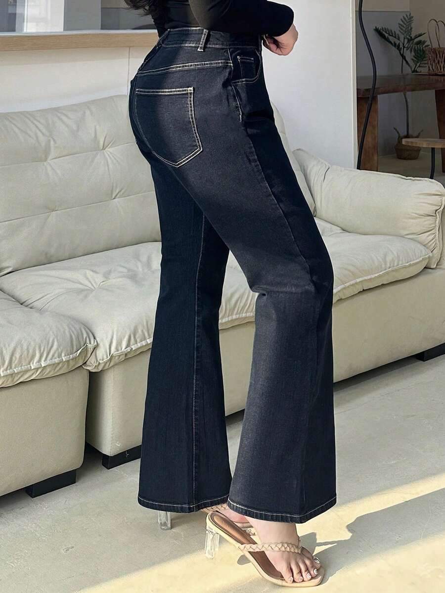 Dazy Plus 深洗蓝色双扣腰部弹性喇叭裤腿牛仔裤 - 深色水洗藍 - 查看 1