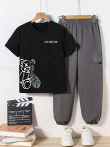 SHEIN Mirajuku Bộ đồ thường ngày 2 món cho bé trai mùa xuân/hè: áo thun ngắn tay in họa tiết màu đen mới và quần cargo màu xám. - Xám - Xem 3