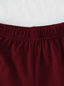 SHEIN Playful Pals 2件組男嬰酒紅色夏季休閒韓風短袖T恤配短褲，黑白條紋披肩，幼童套裝 - 酒紅色 - 查看 5