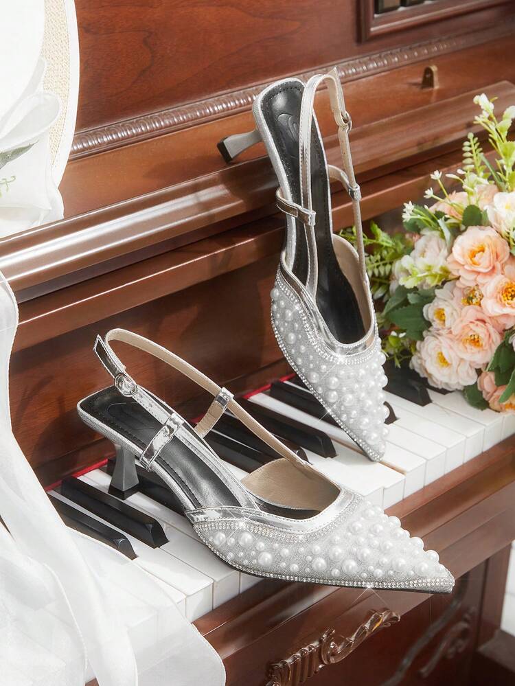 CUCCOO HITCHD Pearl Rhinestone Pointed Thin Heel Closed Toe Sandals, French Celebrity Style/Fairy Style, With Its Own Exquisite Elegance + Shining Extravagance, Suitable For Women Who Pursue Exquisite Sense, Can Be Worn To Dates, Parties, Commutes, And Even Banquets, Engagements And Other Light Formal Settings, With Skirts/Pants Are Very Suitable.
