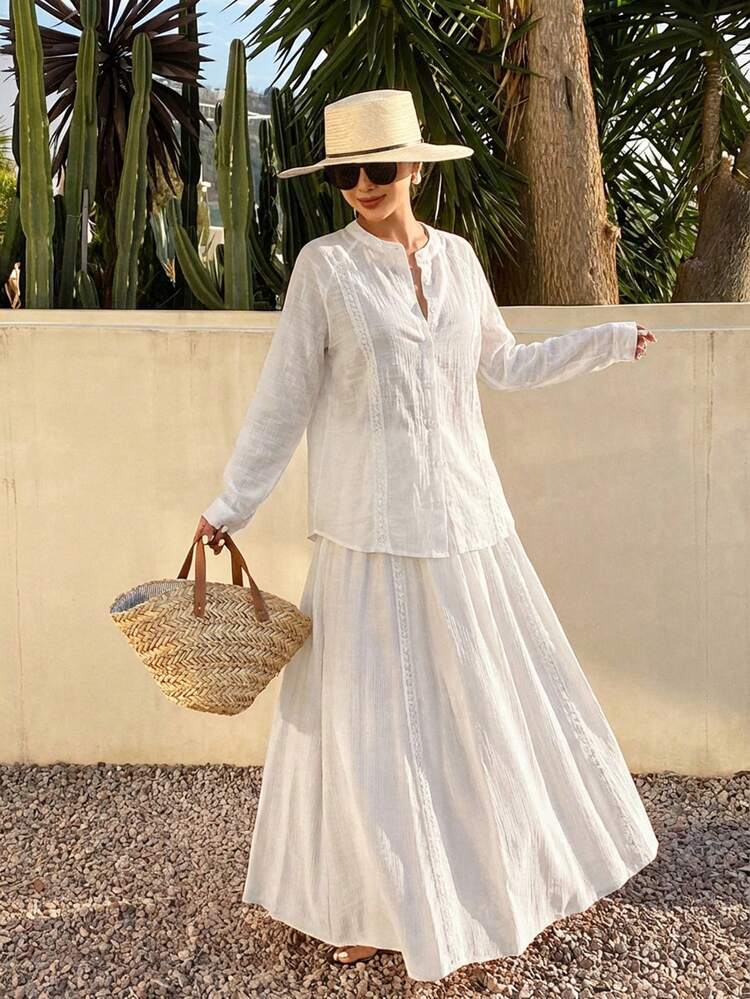 Women's Summer Vacation Outfit - White Round Neck Vacation Raglan Sleeve Lace Top And Casual Skirt 2-Piece Set