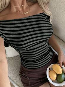 SHEIN EZwear Áo thun dệt kim lệch vai kẻ sọc đen xám dành cho nữ - màu đen - Xem 8