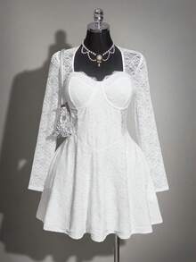 SHEIN ICON 大码甜心领蕾丝露背优雅连衣裙，适合毕业舞会、婚礼宾客、生日派对等场合，白色蕾丝连衣裙 - 白色 - 查看 2