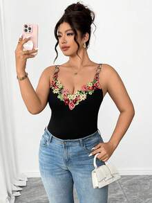 Elenzga 大码柔软针织面料领口拼接多色刺绣花卉蕾丝肩部装饰宽松直筒吊带背心休闲户外优雅度假吊带背心 - 黑色 - 查看 3