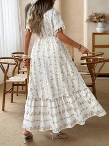 Ceyna 大码女装新款夏季短袖连衣裙，宽松优雅休闲度假流苏下摆连衣裙，波西米亚风V领连衣裙，碎花拼接印花连衣裙 - 杏色 - 查看 2