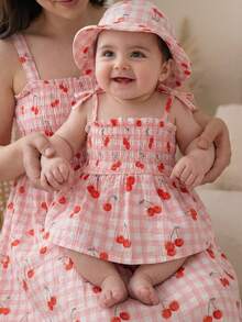 Newborn Baby Summer Countryside Vacation Cherry Plaid Print Tie Shoulder Romper And Sun Protection Hat 2pcs Set - Pink - View 5