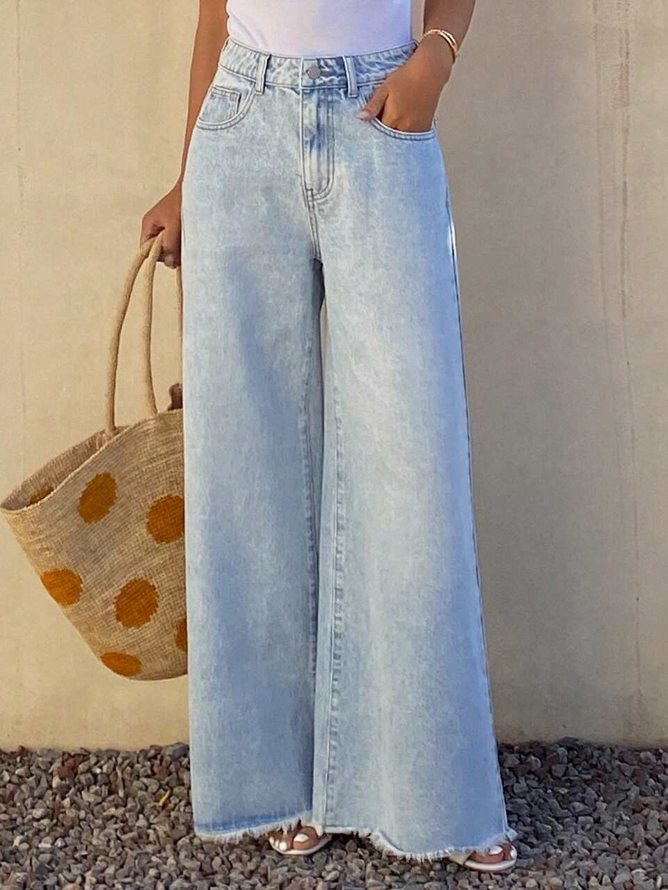 Women's Regular Mid-Waist Frayed Hem Loose Straight Leg Casual Jeans