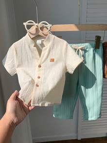 SHEIN 2件套婴儿/男婴休闲可爱短袖衬衫和裤子套装，春夏装 - 綠色 - 查看 3