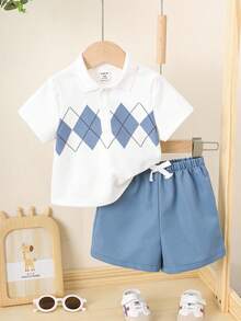 Little Byeori 2件套男童休闲日常菱格纹白色Polo衫和蓝色短裤套装，适合春夏季节日常穿着、运动、郊游、上学、聚会、节日、拍照等场合。 - 藍白色 - 查看 3