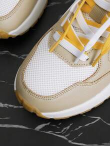 Vate Baskets plateforme respirantes et rembourrées pour femmes. Style casual sport avec semelle épaisse, lacets et blocs de couleurs. Idéales pour le port quotidien, les voyages, le printemps et l'été. Chaussures de sport en maille blanche - Kaki - Voir 3