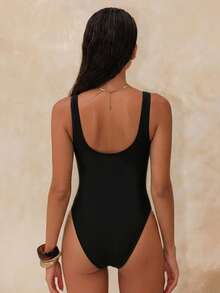 Swim Chiccia 女士夏季沙滩纯色宽肩带珍珠镂空设计优雅修身休闲度假连体泳衣 - 黑色 - 查看 2
