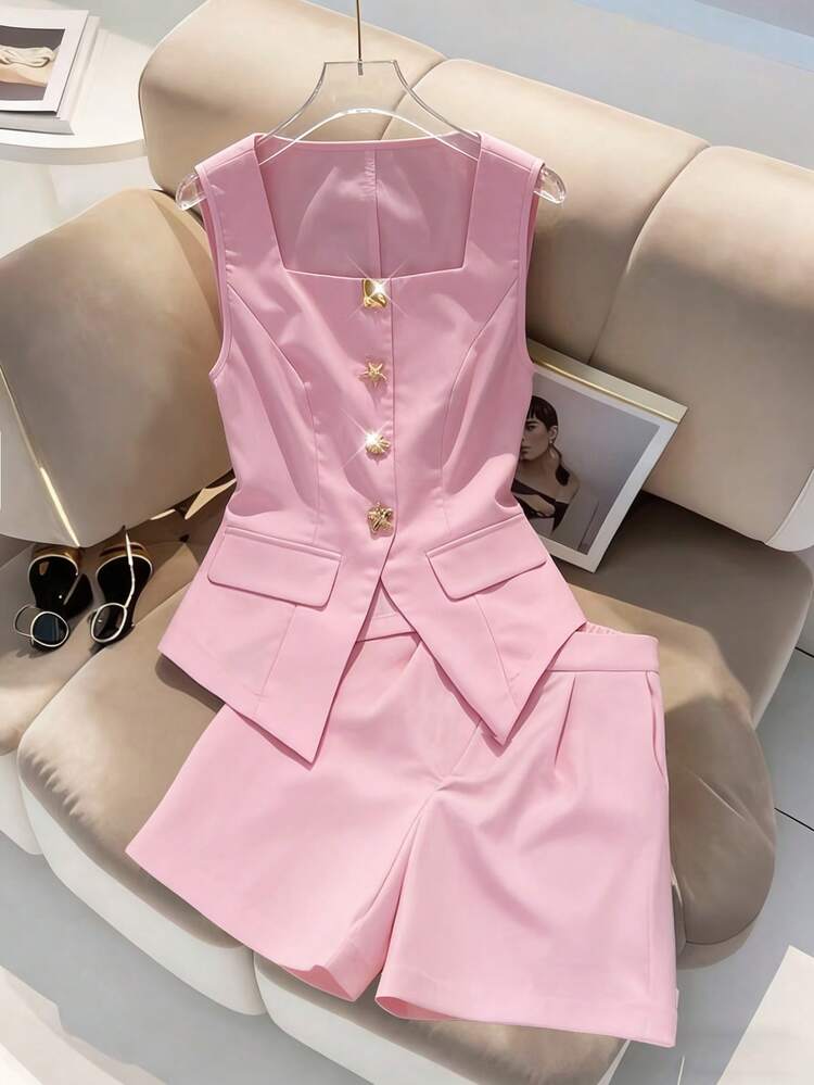 Modelyn Conjunto de top sin mangas y pantalones cortos rectos con hebilla de metal francesa y decoración de estrella de mar para mujer - Rosa - Añade 1