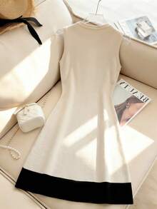 SHEIN LUNE 女士简约优雅仿珍珠串珠撞色无袖毛衣连衣裙 正式场合女士连衣裙 经典优雅经典连衣裙 婚礼宾客办公女士优雅连衣裙 时尚连衣裙 - 杏色 - 查看 3
