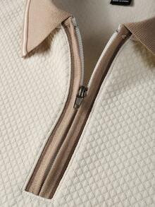 Manfinity Bizformal 男士短袖纹理面料拉链领 Polo 衫套装，适合居家、外出和办公穿着 - 杏色 - 查看 4