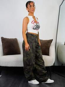 SAYEHFBABY Fashionable Casual Street Style Pleated Camouflage Low Waist Super Wide Leg Jeans - Army Green - View 4