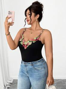 Elenzga 大码柔软针织面料领口拼接多色刺绣花卉蕾丝肩部装饰宽松直筒吊带背心休闲户外优雅度假吊带背心 - 黑色 - 查看 7