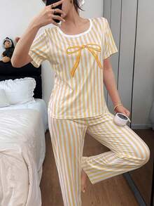 SHEIN 粉色条纹蝴蝶结印花短袖长裤女士睡衣套装 - 彩色 - 查看 6