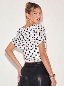 Blusa elegante con estampado de lunares y diseño fruncido, apropiada para uso diario, salir con amigos, tomar el té de la tarde, con diseño de chal 2 en 1, patrón de lunares en color albaricoque y marrón, para primavera/verano - Blanco y Negro - Ver 2