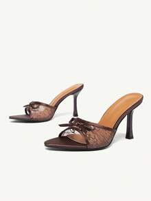 CUCCOO CHICEST 新款时尚百搭水钻蝴蝶结细高跟凉鞋，圣诞节必备 - 棕色 - 查看 2