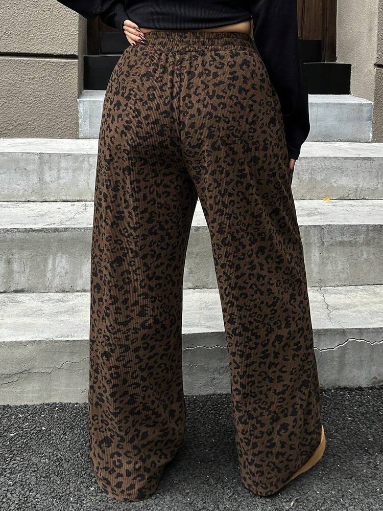 Plus Size Women Elastic Waist Loose Leopard Print Straight Leg Long Corduroy Pants