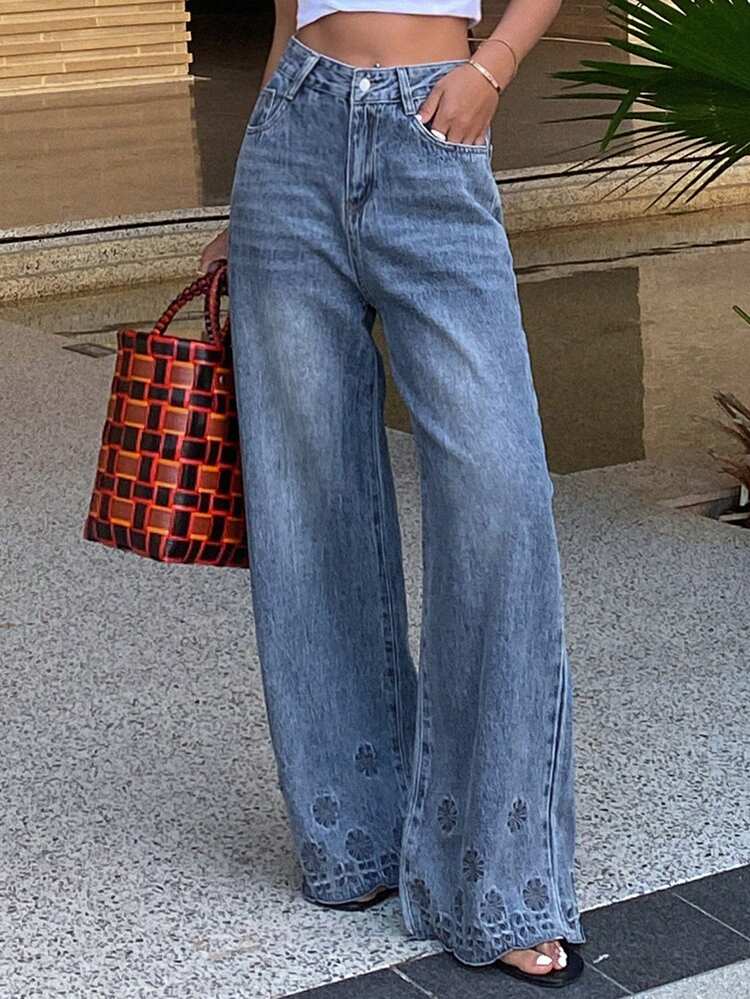 Women's Regular Waist Flared Hem Elegant Jeans