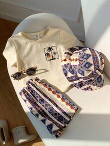 SHEIN 2件套男女宝宝撞色条纹图案度假风短袖T恤短裤套装，含遮阳帽，春夏款 - 藏蓝色 - 查看 7