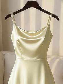 SHEIN Franclia 女士优雅缎面珍珠吊带连衣裙，适合通勤、派对和各种活动 - 淡黃色 - 查看 3