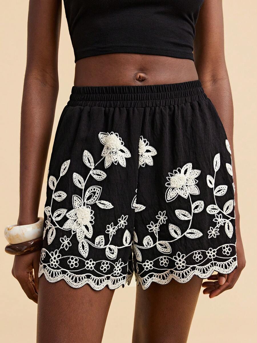 Travachic Embroidered Casual Vacation Style Women Shorts, Black Shorts, Casual For Women, Beach, Summer For Women,Tropical Vacation, Bohemian Outfits, Ibiza Outfits, Western Style - Black - View 1
