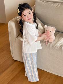 Dazy Kids 少女圓領滿版印花短袖T恤 + 滿版印花長褲家居服套裝，夏季 - 白色 - 查看 2