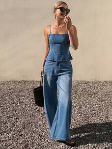 DAZY Bộ đồ nữ đơn sắc tối giản gồm áo hai dây và quần jeans, thích hợp mặc hàng ngày. - Màu xanh lam - Xem 5