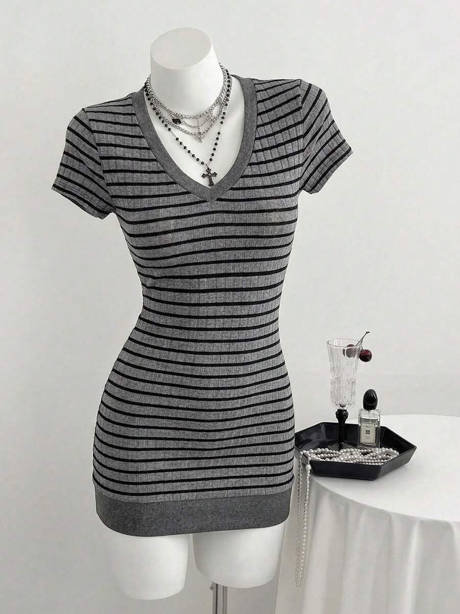 Elamini Women's Fashionable Multi-Color Knit Crew Neck Short Sleeve Dress - Multicolor - View 1