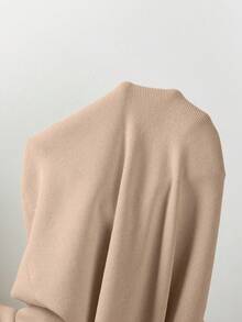 SHEIN Neues romantisches Vintage-Urlaubskleid im europäischen und amerikanischen Stil, hochwertiges Design mit quadratischem Ausschnitt, rückenfreiem sexy Bombshell-Look, weicher beiger Strickstoff, figurbetontes Midi-Kleid mit zarter Rüschenkante, ärmelos, Casual-Wear; minimalistisches einfarbiges personalisiertes Bodycon-Partykleid mit hoher Taille und Strickpullover-Optik für Damen - Khaki - Übersicht 8
