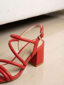 Wide Heel Sandal With Crossed Straps - 紅色 - 查看 5