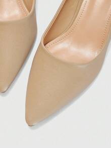 CUCCOO BIZCHIC 女士尖头小猫跟高跟鞋，杏色简约通勤时尚办公室鞋 - 杏色 - 查看 10