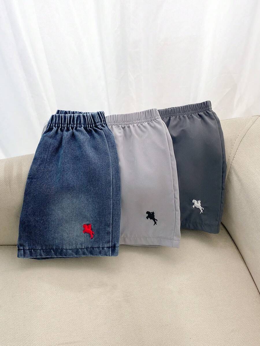 SHEIN Streecool Kids 男童三件套,买一送二:牛仔短裤+休闲梭织短裤,刺绣点缀,适合日常、上学、户外活动、春夏穿着。 - 彩色 - 查看 1