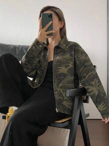 Livesso Chaqueta de mezclilla con cremallera, estilo casual y holgado, con cuello de solapa y camuflaje, de algodón verde, adecuada para verano y primavera, para mujer - Verde militar - Ver 2