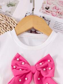 SHEIN Genkimix Kids 2件套女童（小号）纹理面料T恤，饰有3D立体花卉图案，搭配休闲裤，适合居家及休闲外出穿着 - 粉色 - 查看 6