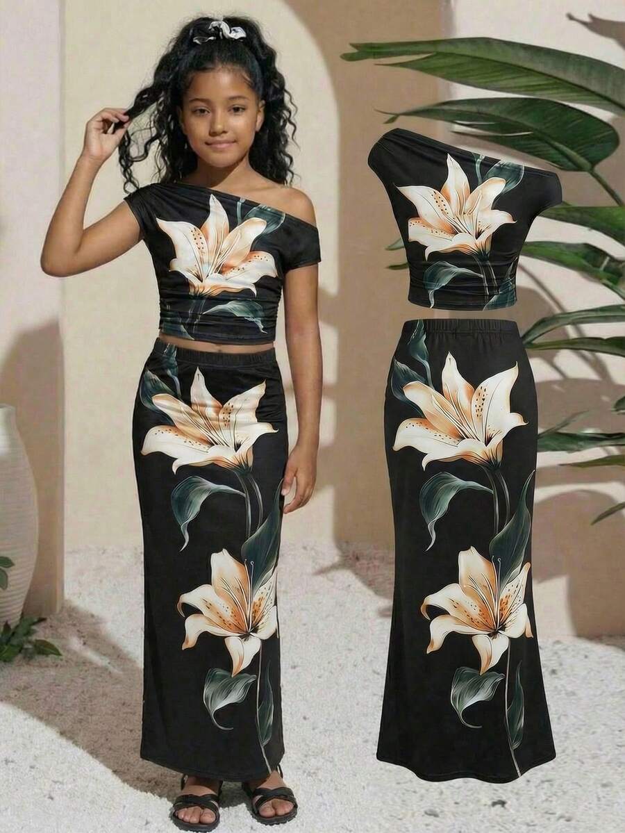 SHEIN Bộ đồ 2 món thanh lịch dành cho bé gái tuổi teen, gồm áo và chân váy dệt kim in hoa. - màu đen - Xem 1