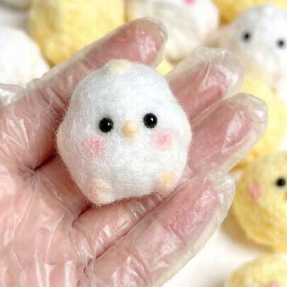 A Hand-Made Little Chicks Squishy Toy,Cute, Soft And Squishy Toy, Yellow And White Color Toy, Squishy Slow Rising, A Great Gift For After Class, Holiday, Easter, Birthday And Party.