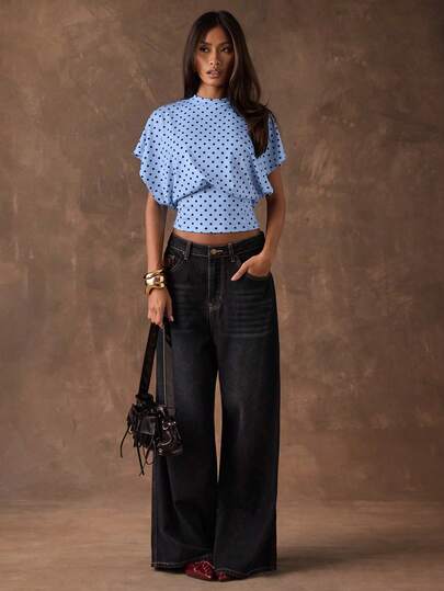 SHEIN BAE Camiseta de mujer con cuello redondo, mangas de murciélago y cintura ceñida con estampado de lunares