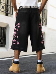 Manfinity EMRG Men's Street Fashion Casual Distressed Embroidered Black Denim Shorts - Black - View 2