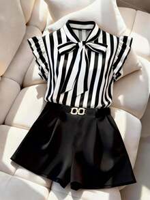 GlowEve CURVE 大码女士优雅黑白条纹套装，喇叭袖蝴蝶结上衣+链条装饰短裤，适合日常通勤、正式场合、约会、外出和度假。 - 黑與白 - 查看 3