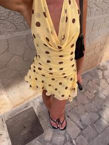Siren Gaze 女士露背吊带波点衬衫，垂坠下摆，优雅、休闲又浪漫，适合婚礼、花园派对、鸡尾酒会或特殊场合。 - 黃色 - 查看 1