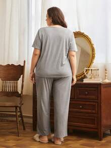 Côtesoire 大码女式浅灰色深V领蕾丝开襟设计舒适雪纺针织面料短袖长裤休闲简约家居服套装 - 灰色 - 查看 3