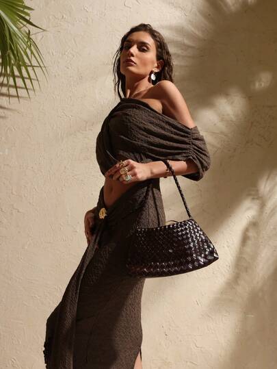 Swim Chiccia 2026新款咖啡色纯手工编织包 度假风单肩包、腋下包、母婴包、手提包 商务女士休闲时尚日常通勤包，适合工作、购物、约会、旅行、大学生、女士包、日常使用（不含配件）